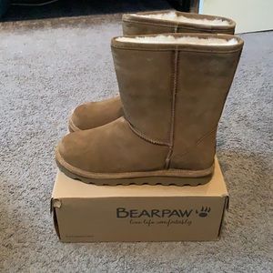BearPaw Elle Boot Women’s size 13